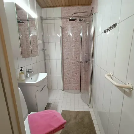 Lägenhet Rauhallinen Kaksio Urpolassa